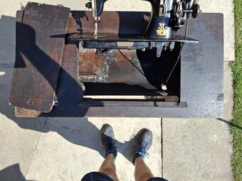 Šicí stroj PFAFF - 5