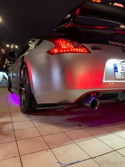 Nissan 370Z - 5