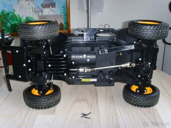 RC Land Rover - 5