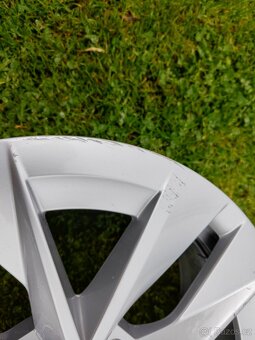 1 kus alu kola originál Škoda Rotare r17 5x112 - 5