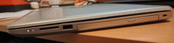 HP 15-bw064-nc - 5