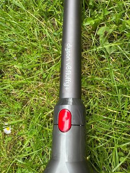 DYSON V8 - 5