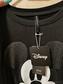 Nové šaty s Mickey Mousem - 5