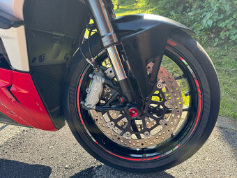Ducati Streetfighter V2 - 5