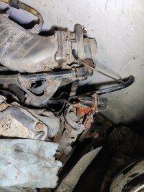 Mercedes-Benz, motor M110, 2,8l 6ti valec - 5