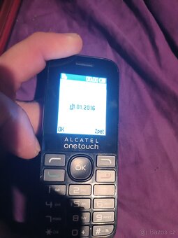 Alcatel Onetouch tlačítkové telefon - 5