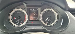 Škoda octavia combi 1,5TSI  110kw  top stav - 5