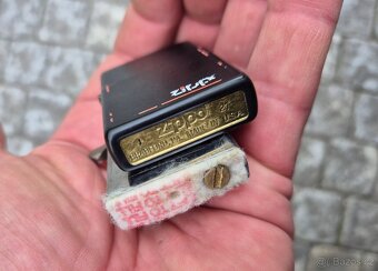 benzínový zapalovač Zippo, Made in U.S.A. - 5