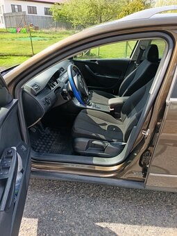 Volkswagen Passat - 5