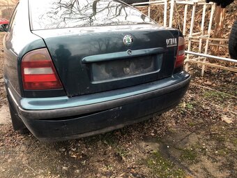 skoda Octavie 1, sedan, zelená , náhradní dily , 1.9tdi - 5