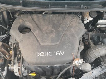 Hyundai i30 1,6 G4FG - 5