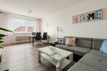 Prodej prostorného bytu 3+1 v OV po kompletní rekonstrukci - 5