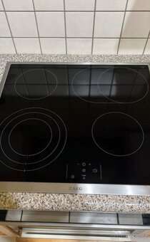 Kuchyně z březového dřeva se spotřebiči,5819 - 5