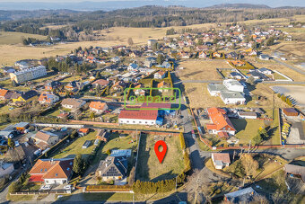 Prodej stavebního oploceného pozemku s projektem 1235m2 - 5