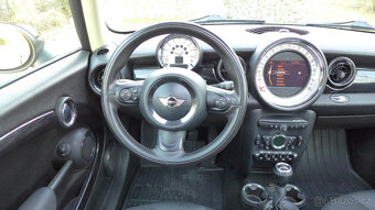 Mini Cooper 1.6i,90kW,PEPPER WHITE rok 2011/8. - 5