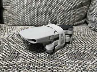 Dron DJI Mini 2 Fly More Combo 4K kamera + taška + 3D t - 5