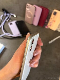 iPhone 11 64gb bílá - 5