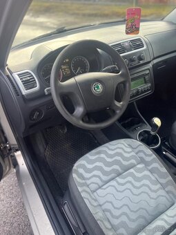 Škoda fabia 2 1.4 16v - 5