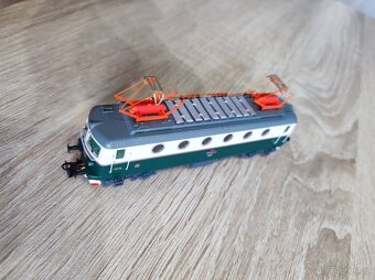 Lokomotiva E499 0071 na TT - 5