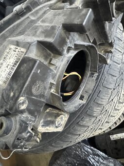 Prave svetlo halogen audi a4 b7 - 5