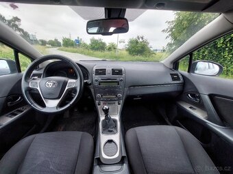 Toyota Avensis, 1,8 16V 108kW   AUTO A/C   VÝHŘEV - 5