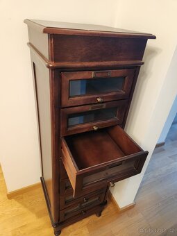 Starožitný nábytek - 5
