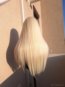 Dlouhá rovná blond paruka s krajkou vpředu 60135 - 5