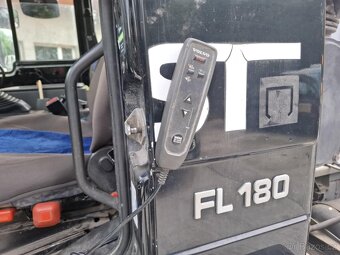 Prodám nosič kontejnerů Volvo Fl180 - 5