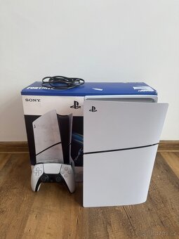 PlayStation 5 Slim s mechanikou - 5