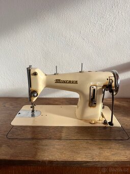 Šicí stroj Minerva - 5