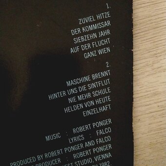 2x vinyl Falco LP - 5