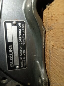 Prodám dvoutaktní motor Suzuki DT 15 + člun - 5