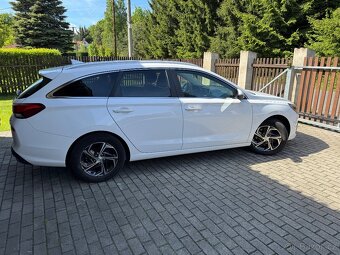 Hyundai i30 kombi 1.0 T-GDi 88 kW DCT, 1. majitel, 2022 - 5