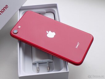 APPLE iPhone SE (2020) 64GB Red - ZÁRUKA - 100% BATERIE - 5