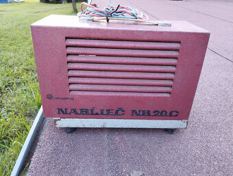 nabíječka - 5
