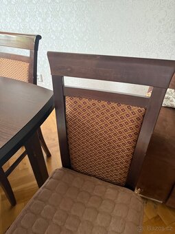 Sedačka a jídelní stůl - 5