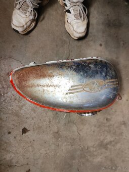 Nádrž Jawa 250 - 5