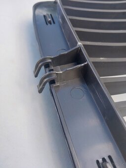 BMW e32 mřížky - 5