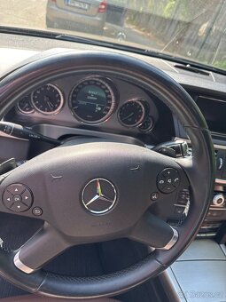 Mercedes Benz - 5