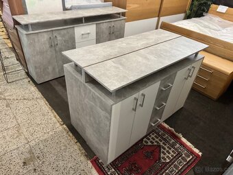 Hezká široká komoda dekor Beton/bílá - 5
