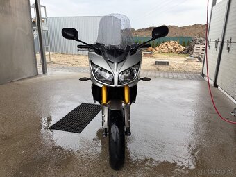 Yamaha FZ1 - 5