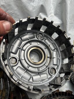 Spojka na Yamaha R1 04-06 Rn12 - 5