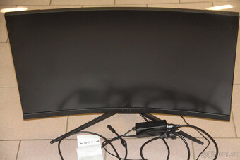 Prohnutý monitor 31.5" MSI G32C4 E2 / Prodloužená záruka / - 5