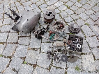 Motory Manet 90 - 5