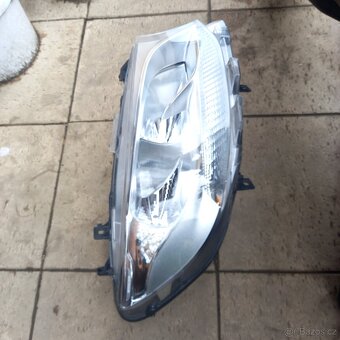 Mercedes sprinter w910 svetlo - 5