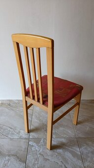 Prodám rozkladací jídelní stůl a 4 židle - 5