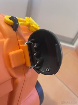 Dětský kufr a odrážedlo  v jednov - 5