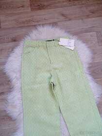Zelené vzorované kalhoty Zara - 5