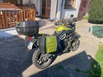 Triumph Tiger 800 - 5