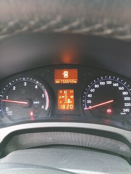 Toyota Avensis 2.0 nafta. - 5